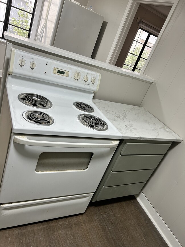 Building Photo - 2409 Ivy St