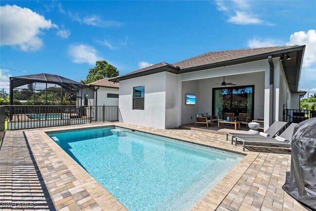 Building Photo - 3552 Hibiscus Ave