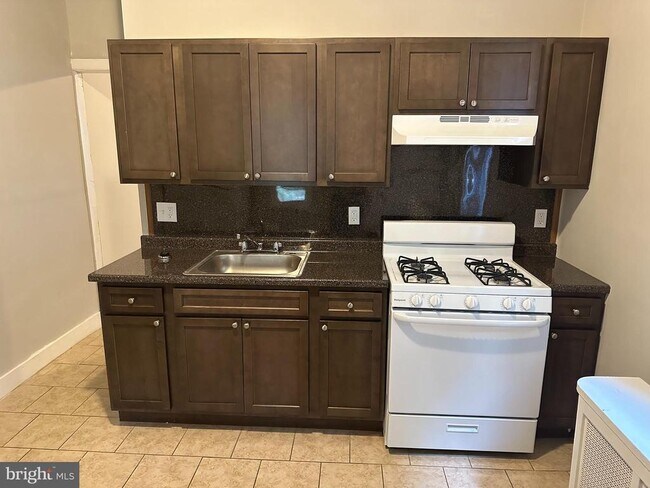 Building Photo - 4430 N 19th St