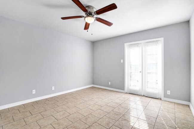 Building Photo - 11003 Mt Boracho Dr