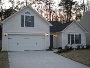 Building Photo - 3707 Whitworth Dr