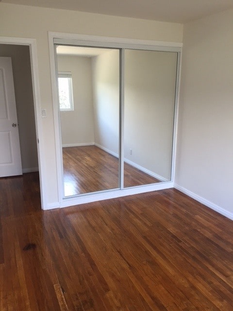 Building Photo - 2512 N Buena Vista St