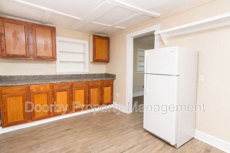 Building Photo - 1422 Wilson Rd