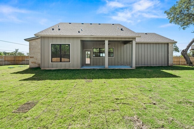 Building Photo - 1356 Morgan's Point Rd