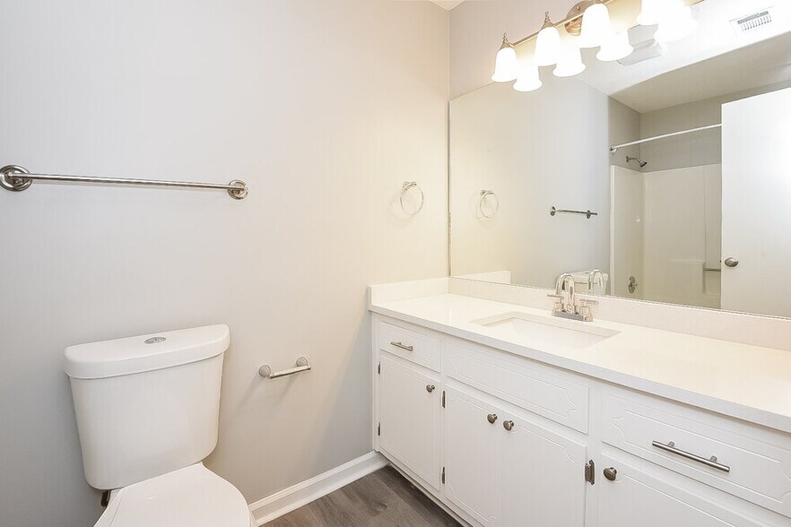 Building Photo - 1260 Rocky Rd