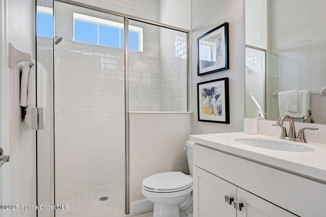 Building Photo - 2680 Avalonia Dr