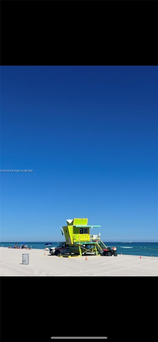 Building Photo - 8233 Harding Ave