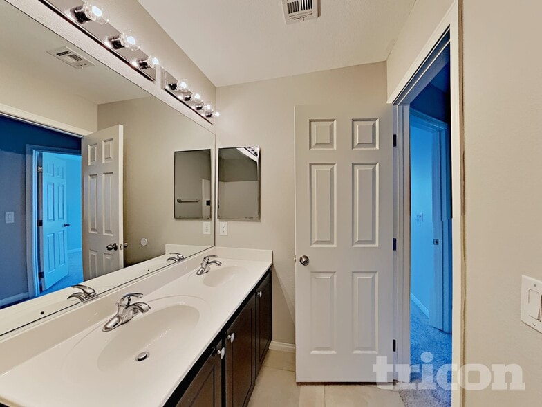 Building Photo - 6586 Mercutio Ct