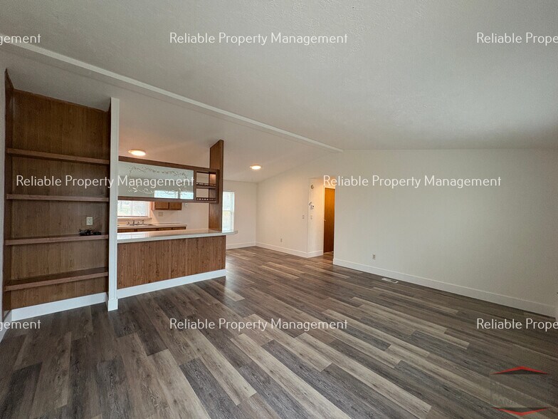 Building Photo - 254 N 700 W