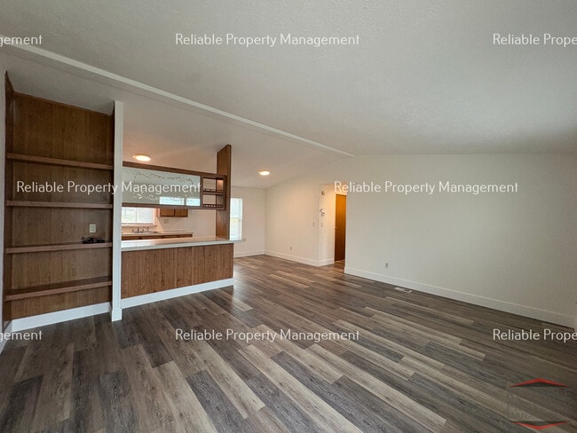 Building Photo - 254 N 700 W