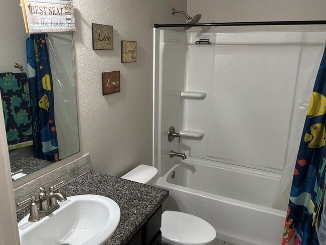 Building Photo - 1303 Terra Cotta St