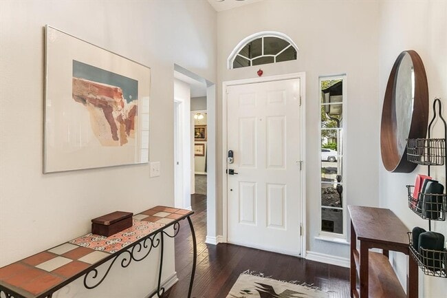 Building Photo - 802 Lantana Dr