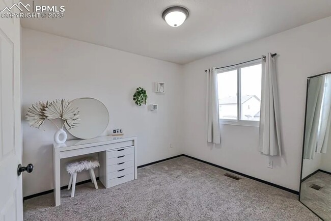 Building Photo - 11360 Justamere Dr