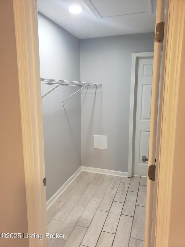 Building Photo - 100 E Florence Ave