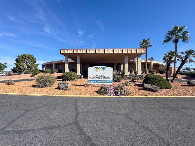 Building Photo - 2Bed/2Bath House in Sun City on Golf Course! Ready for Immediate Move-In!