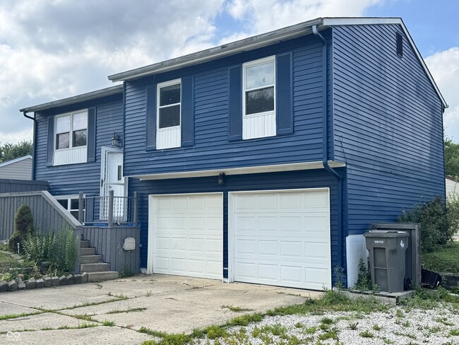 Building Photo - 5530 Yucatan Dr