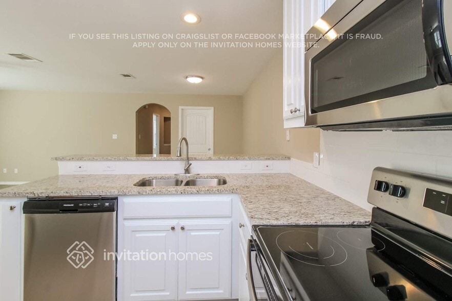 Building Photo - 1200 Mulkey Ln