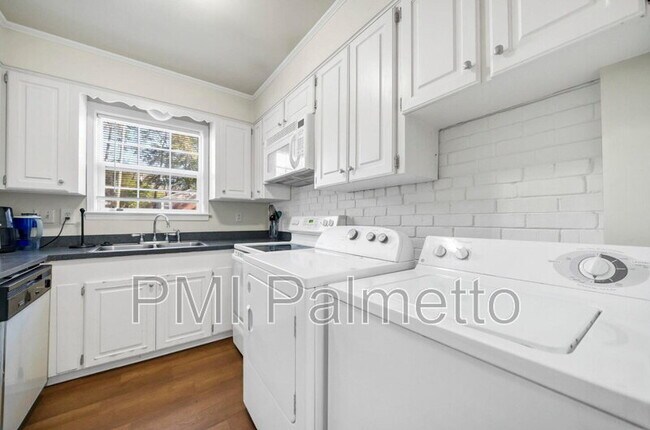 Building Photo - 227 S Marion St