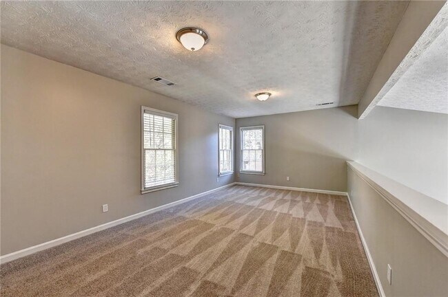 Building Photo - 235 Tanners Ct