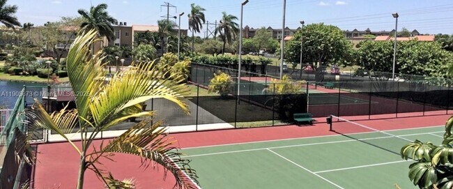 Building Photo - 5231 Geneva Ct