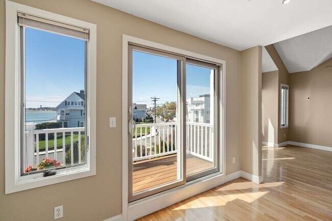 Building Photo - 141 Grovers Ave