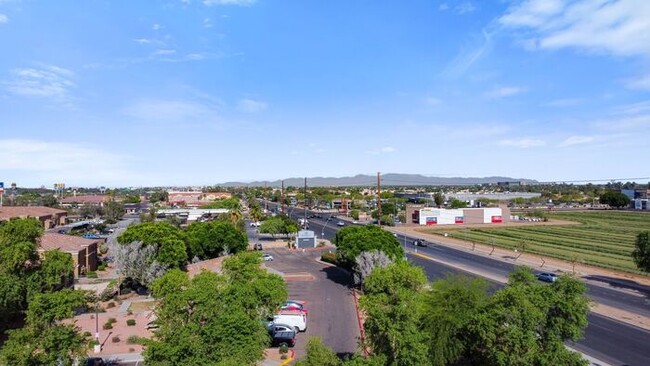 Building Photo - Nice 3 bedroom townhouse!