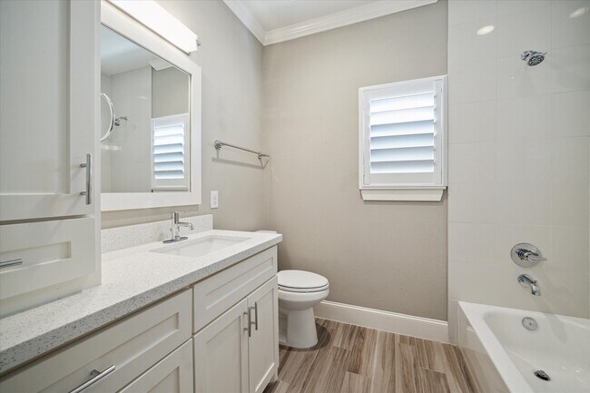 Building Photo - 2820 Princeton St