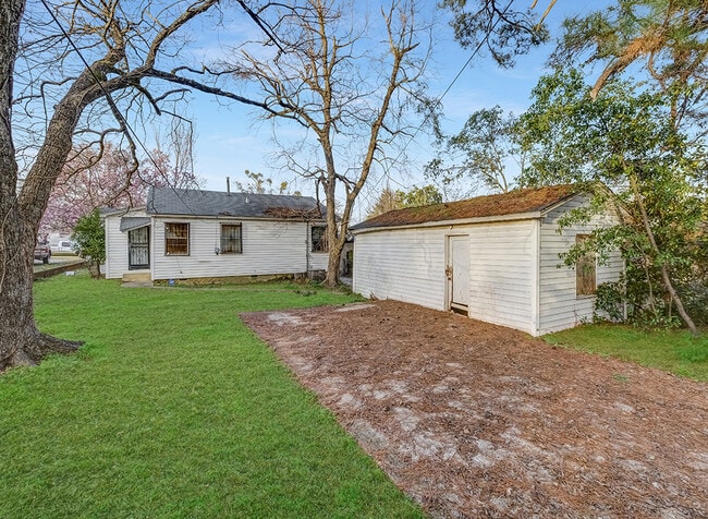 Building Photo - 1607 W 17th St