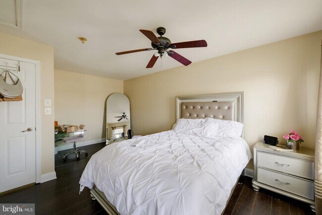 Building Photo - 601 Crossover Ct