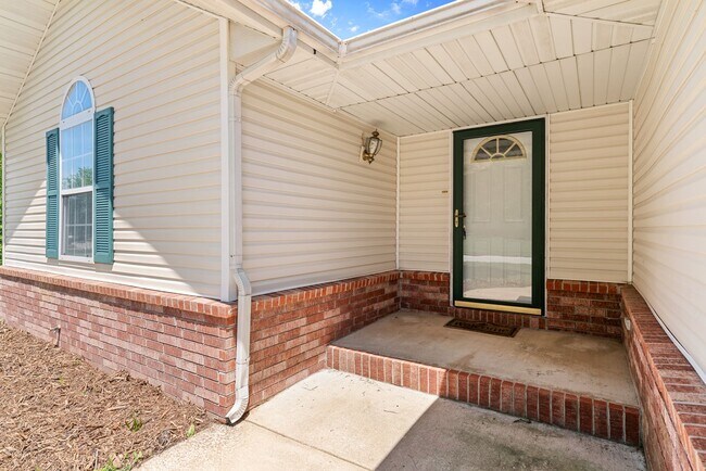 Building Photo - 3 Bedroom, 2 Bathroom Home in Republic Sch...