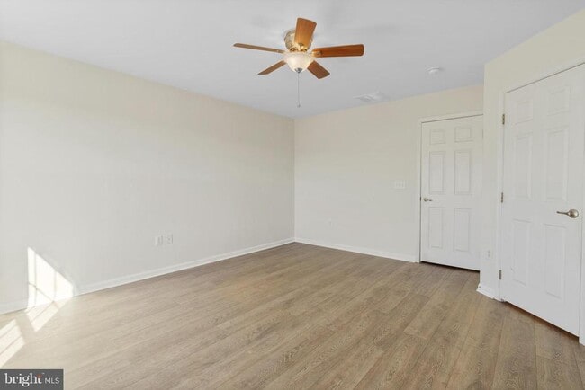 Building Photo - 407 Susan Cir