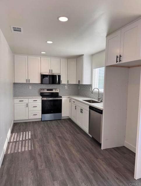 Building Photo - 1196 Del Mar Ave