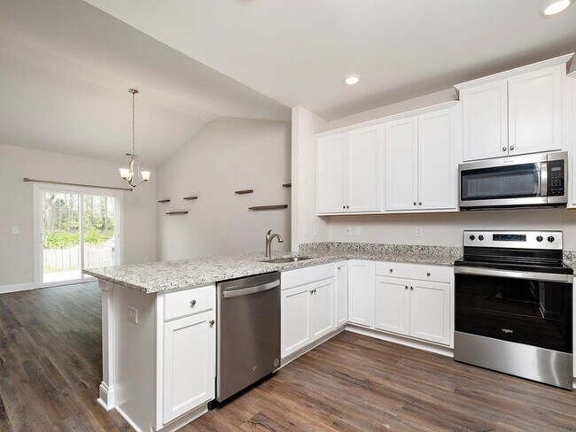 Building Photo - Lease OR Lease to Own