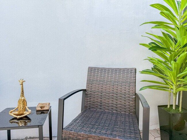 Building Photo - 7904 Juniper St