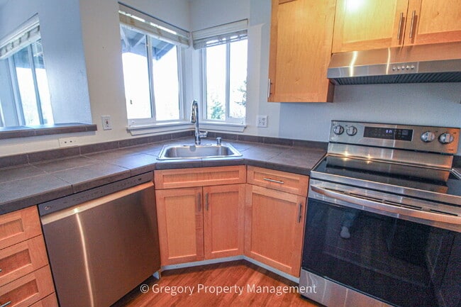 Building Photo - 12023 NE 204th Pl