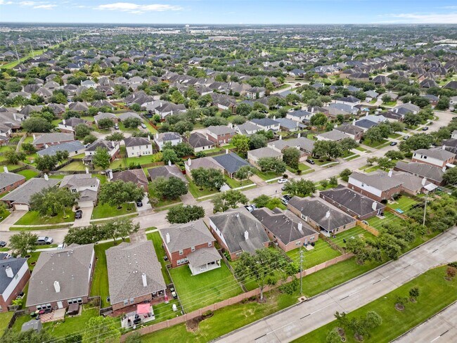 Building Photo - 2610 Cypress Springs Dr