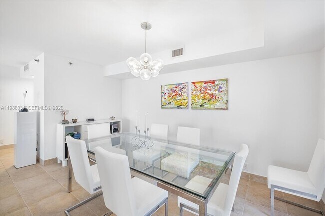 Building Photo - 4000 Towerside Terrace