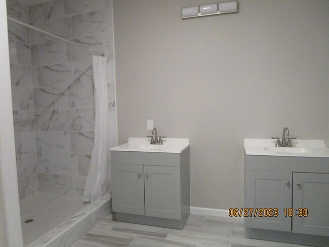 Building Photo - East Bakersfield New Build House -COMING S...