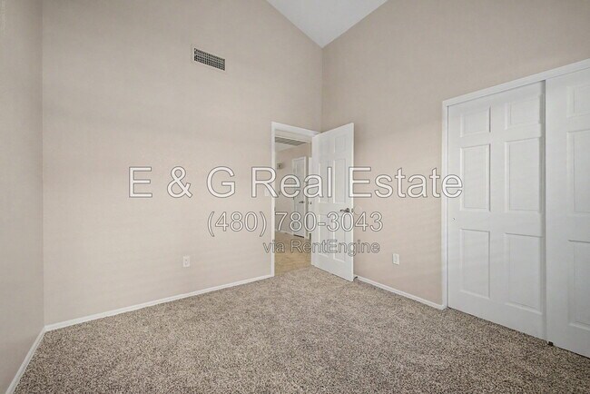 Building Photo - 4106 E Ashurst Dr