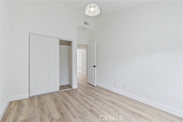 Building Photo - 15 Florentine