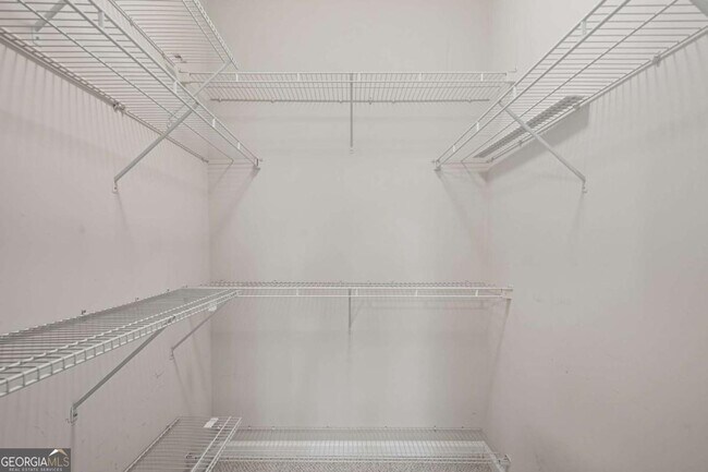 Building Photo - 1850 Cotillion Dr