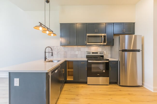 Building Photo - 141 Krams Ave