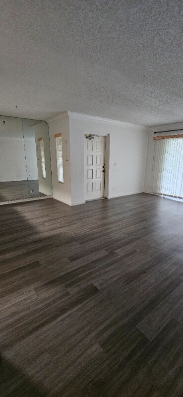 Building Photo - 3670 Alder Dr