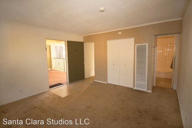 Building Photo - 1381 E Santa Clara St