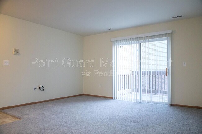 Building Photo - 1005 Ave K Ave