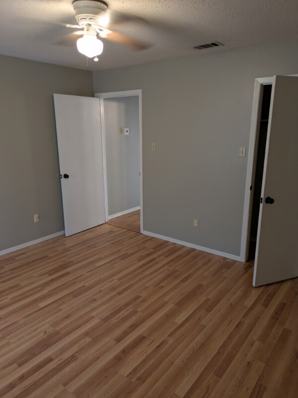 Building Photo - 4133 NE Stallings Dr