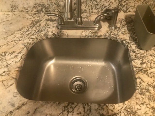 Kitchen Sink - 830 Montpelier St