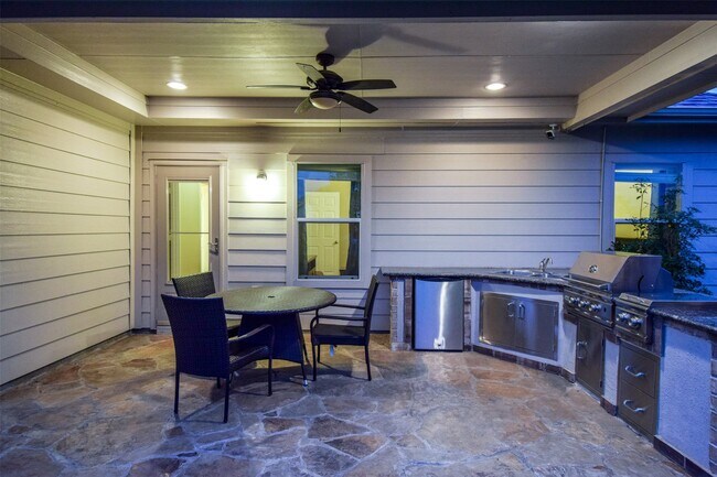 Building Photo - 14410 Heath Falls Ln