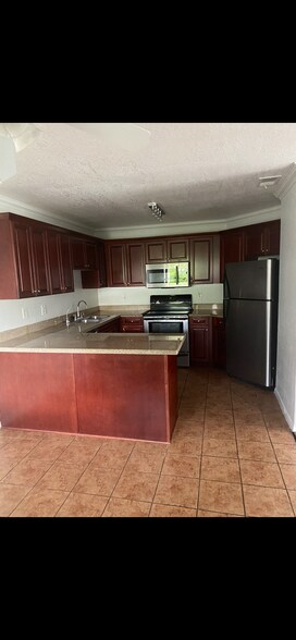 Kitchen area - 3508 Paseo De Los Americanos