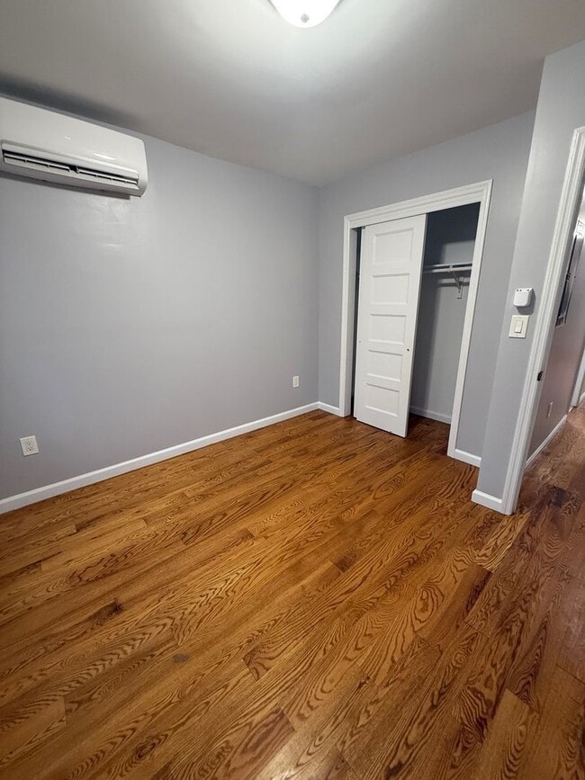 Building Photo - 178 Renwick St